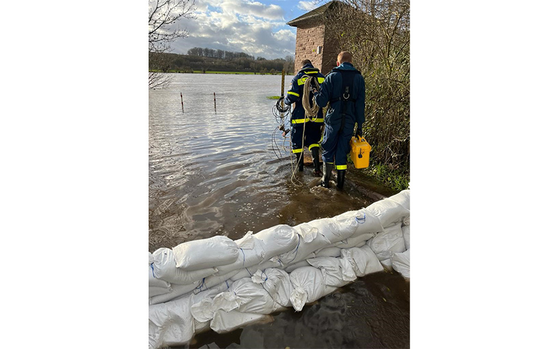 Es ist den diensthabenden Einsatzkräften in der TEL in Emmerthal am heutigen Mittwoch deutlich anzusehen: die Hochwasserlage im Weserbergland entspannt sich.