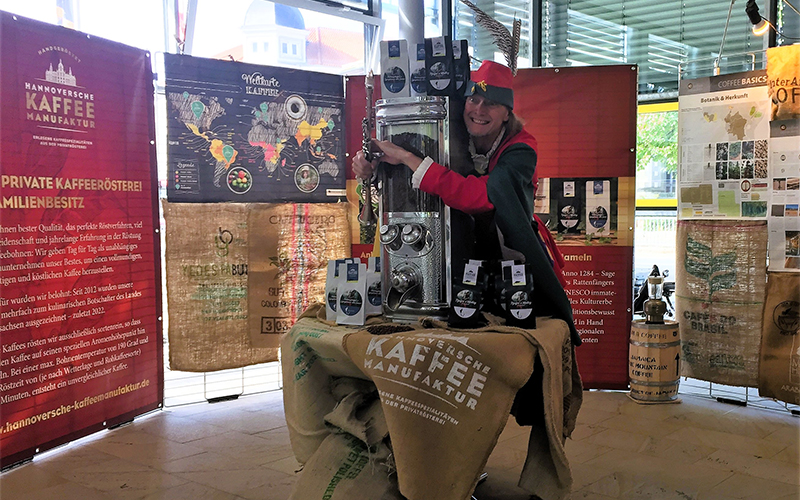 Die Hannoversche Kaffeemanufaktur, ein renommierter Kaffeehersteller exquisiten Kaffees, bietet eine exklusive Verkostung neuer Kaffeesorten an.