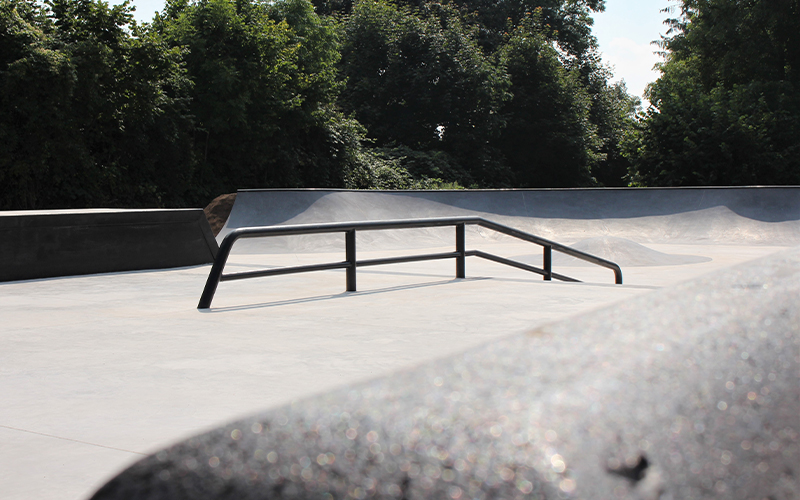 Fast auf den Tag genau vor fünf Monaten begannen auf dem Werder die Bauarbeiten für Hamelns neuen Skatepark.