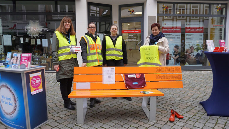 Polizei klärt gemeinsam mit Landkreis zum „Orange Day“ über häusliche Gewalt auf