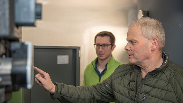 Alternative zu Öl und Gas: Wärmeversorgung mit fester Biomasse und Nahwärmenetzen