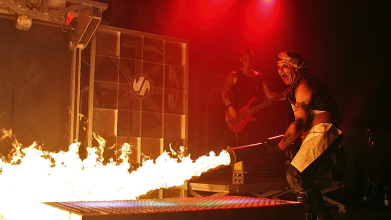100 % VÖLKERBALL – 99% Rammstein – Feuer+ Flamme Tour