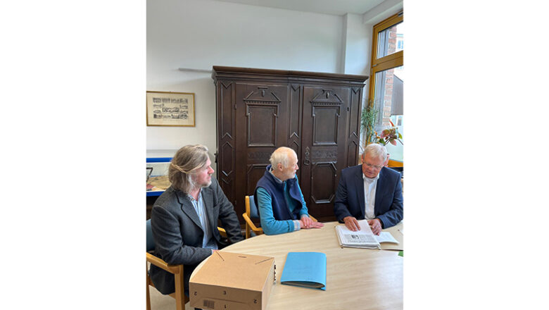 Kreisarchiv übernimmt Sammlung von Bernhard Gelderblom