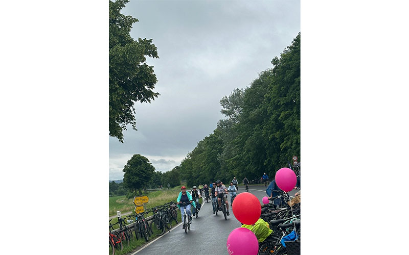 Der diesjährige autofreie Sonntag im Weserbergland war trotz Wolken und einzelnen Regenschauern gut besucht.